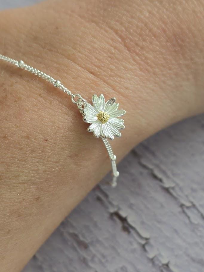 Silver Daisy Jewellery Set, April Birth Flower, Pendant Earrings & Bracelet, Sterling Silver, Minimalist Floral Design, Nature Inspired Gift
