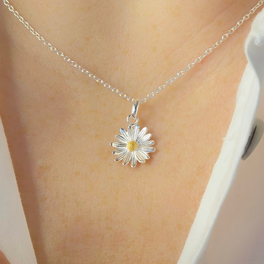 April Birth Flower Daisy Necklace | 925 Sterling Silver & Gold | Birth Month Pendant | Free Chain | Everything's Rosie Jewellery