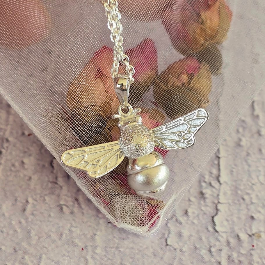 Sterling silver Bumble Bee Pendant and Earrings, Bumble Jewellery Set, Nature Inspired