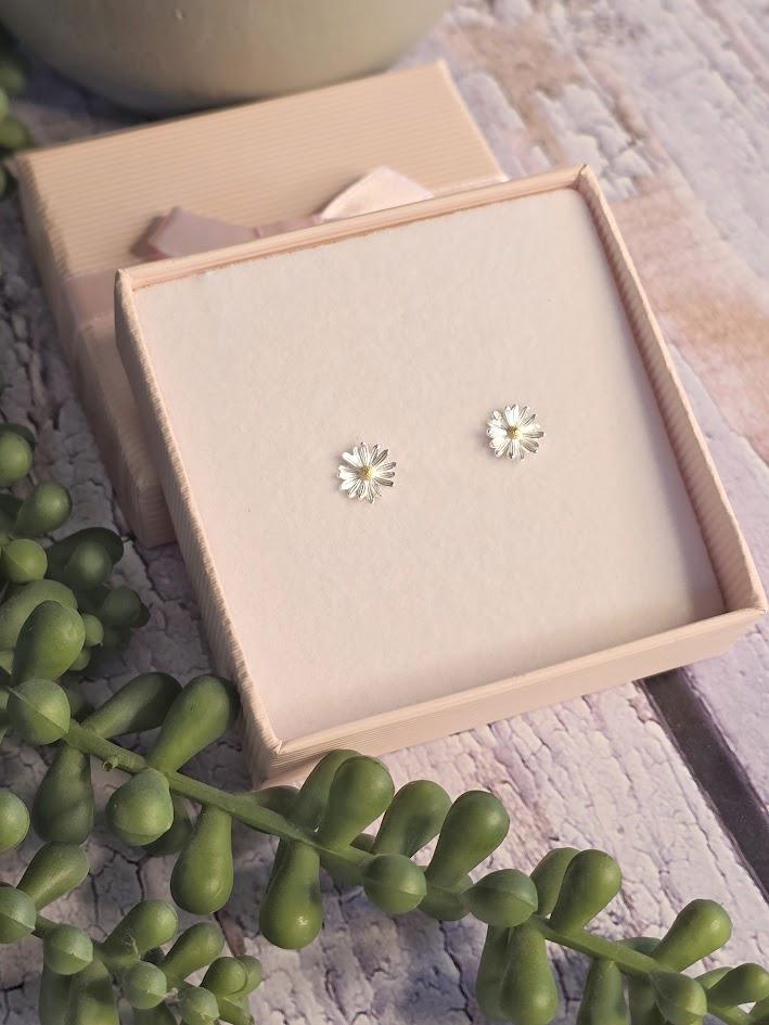 Botanical Design, Daffodil Earrings, Gold Earrings, Sterling Silver, Two Tone Jewellery, March Birthday, Nature Inspired