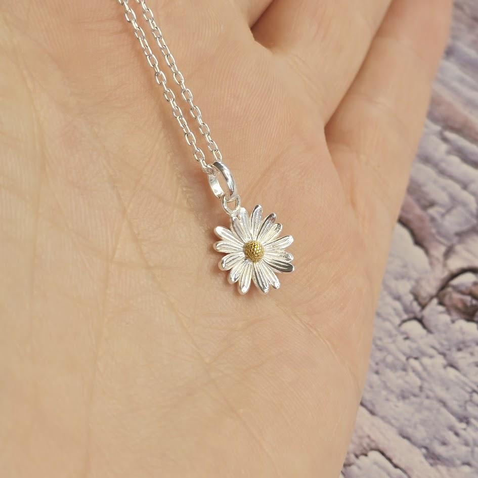 Silver Daisy Jewellery Set, April Birth Flower, Sterling Silver Pendant and Earrings, Minimalist Floral Design, Nature Inspired Gift for Her