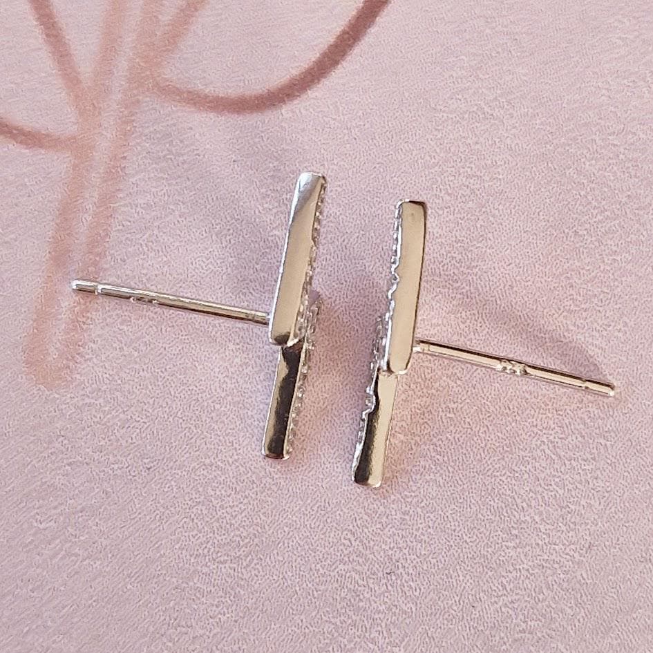 Silver Lightning Bolt Earrings, Dainty Studs, Minimalist Jewellery, Sterling Silver, Sparkly CZ Earrings, Gift for Her, Everyday Earrings