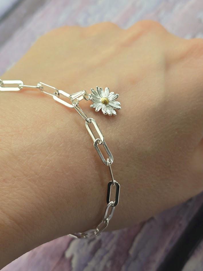 Silver Daisy Charm, April Birth Flower, Sterling Silver & Gold, Floral Jewellery, Paperclip Bracelet Charm, Nature Inspired, Gift for Her