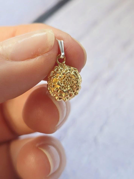 Silver Marigold Charm, October Birth Flower, Sterling Silver & Gold, Floral Jewellery, Paperclip Bracelet Charm, Gift for Her