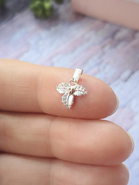 Silver Holly Charm, December Birth Flower, Sterling Silver & Gold, Floral Jewellery, Paperclip Bracelet Charm, Gift for Her
