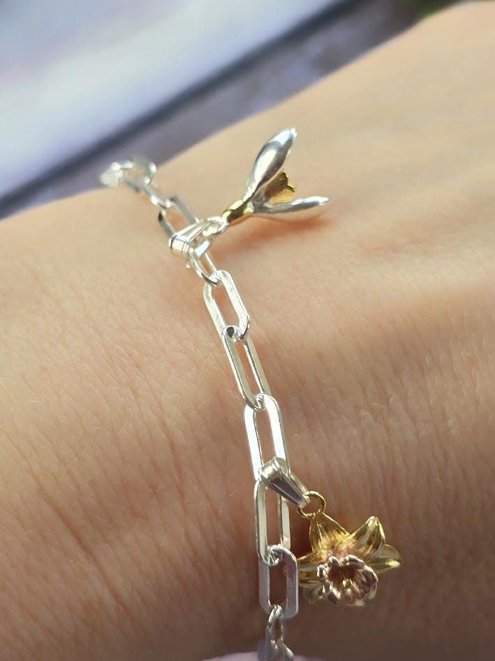 Silver Snowdrop Charm, January Birth Flower, Sterling Silver & Gold, Floral Jewellery, Paperclip Bracelet Charm, Gift for Her