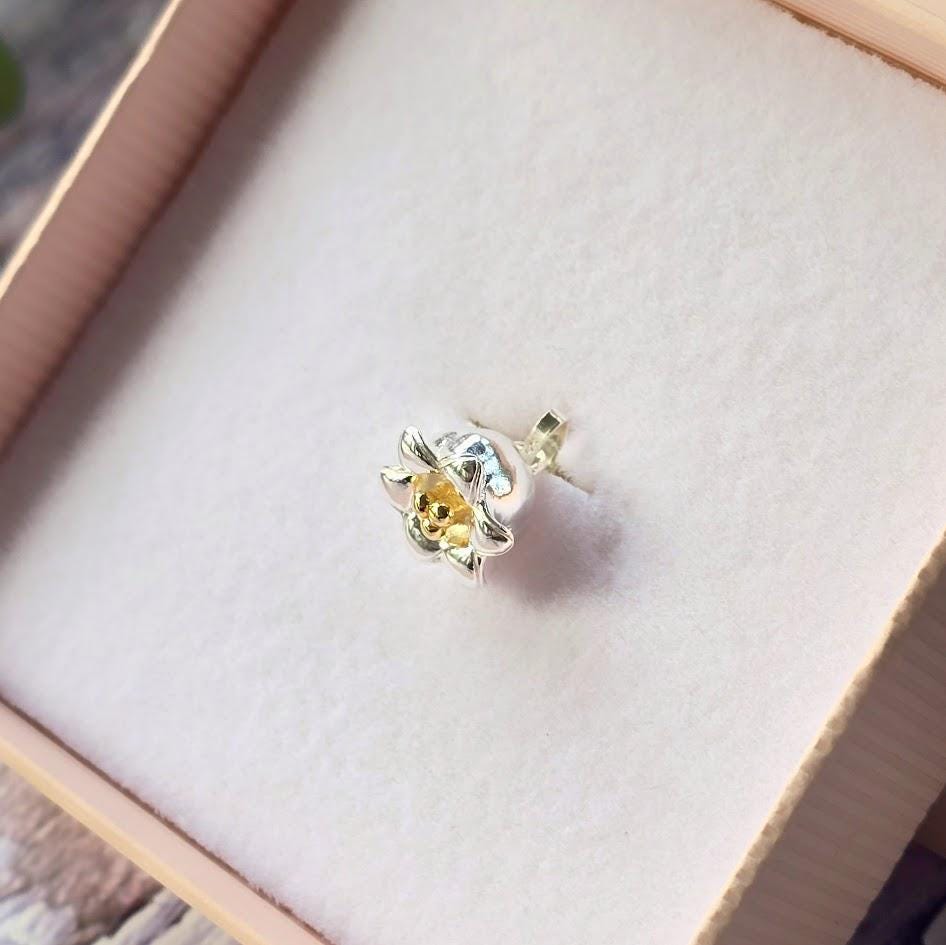 Silver Lily of the Valley Charm, May Birth Flower, Sterling Silver & Gold, Floral Jewellery, Paperclip Bracelet Charm, Gift for Her