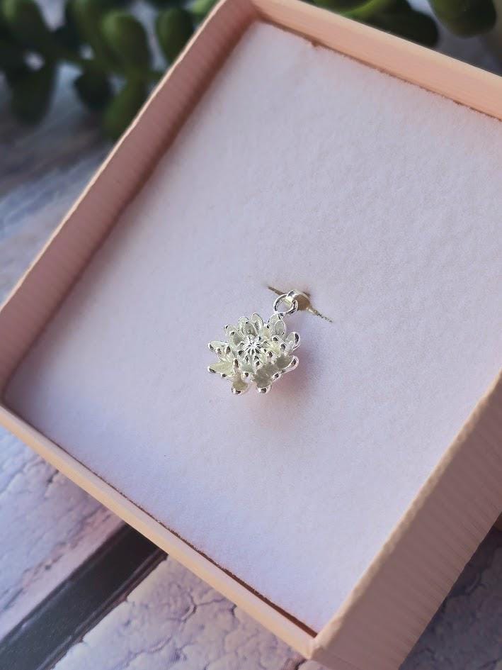 Silver Chrysanthemum Charm, November Birth Flower, Sterling Silver & Gold, Floral Jewellery, Paperclip Bracelet Charm, Gift for Her